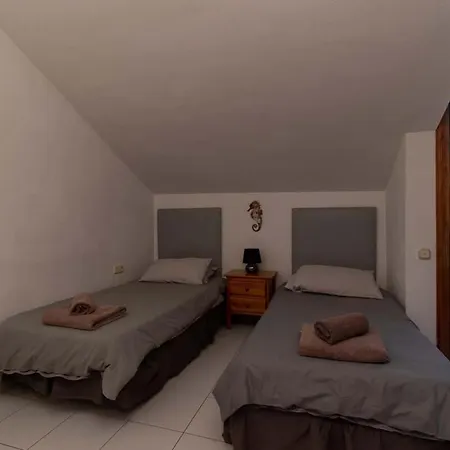 Villa Compostela Beach 28 - Four Bed Overlooking Pool Playa de las Américas