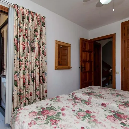 Compostela Beach 28 - Four Bed Overlooking Pool Villa Playa de las Américas